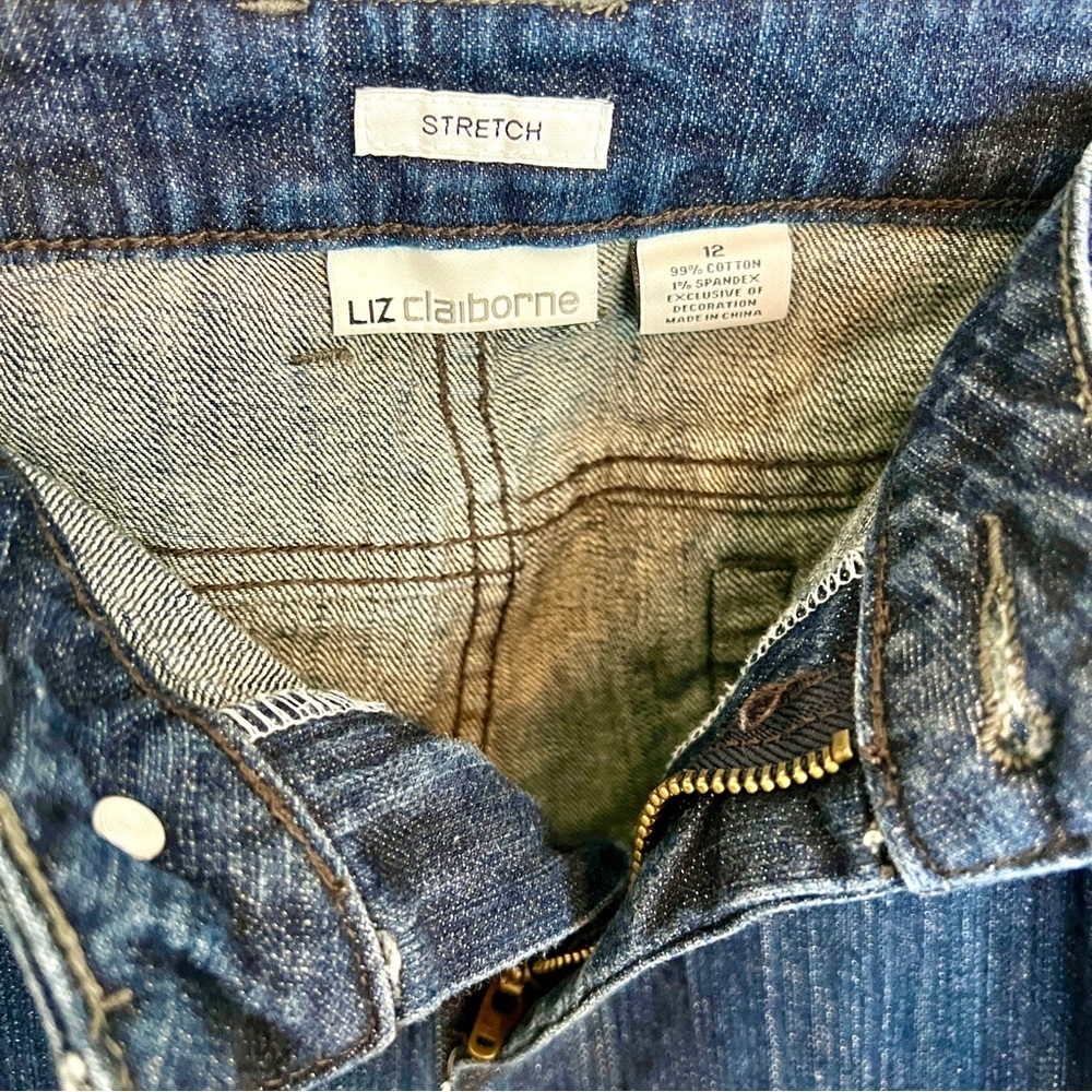 Women's Liz Claiborne Blue Denim Stretch Capri With Pockets Size 12 - Picture 4 of 7